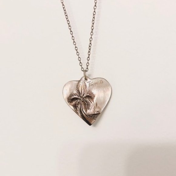 Hawaii Heart Necklace with Palm Tree - Picture 2 of 6